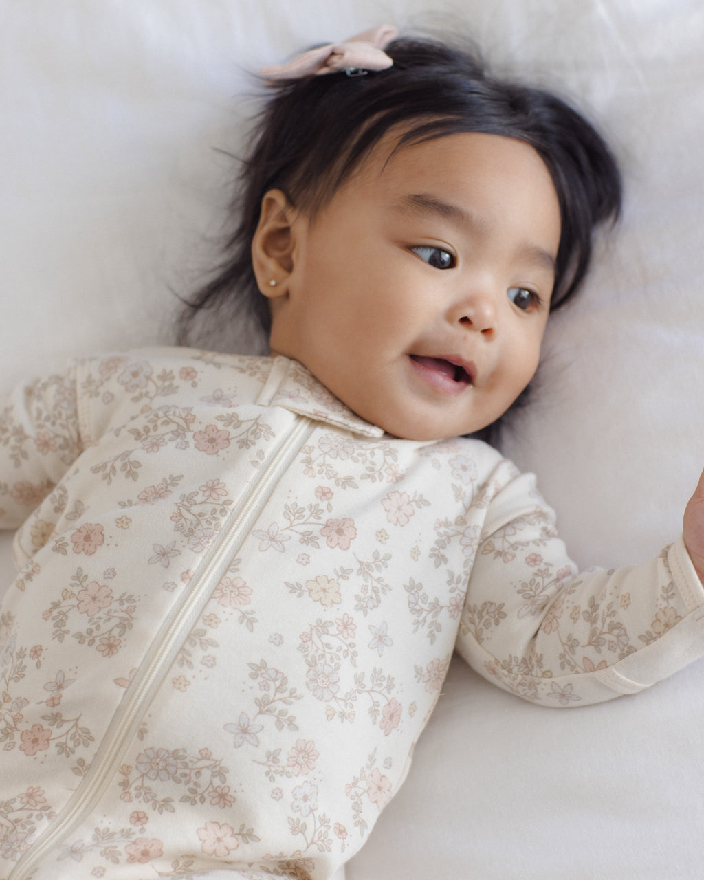 Quincy Mae Zip Long Sleeve Sleeper Footie Floral Vine in NATURAL
