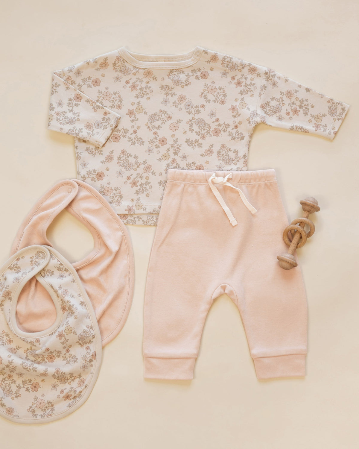 Quincy Mae Jersey Snap Bib, 2 Pack Floral Vine, Dusty Rose in DUSTY-ROSE