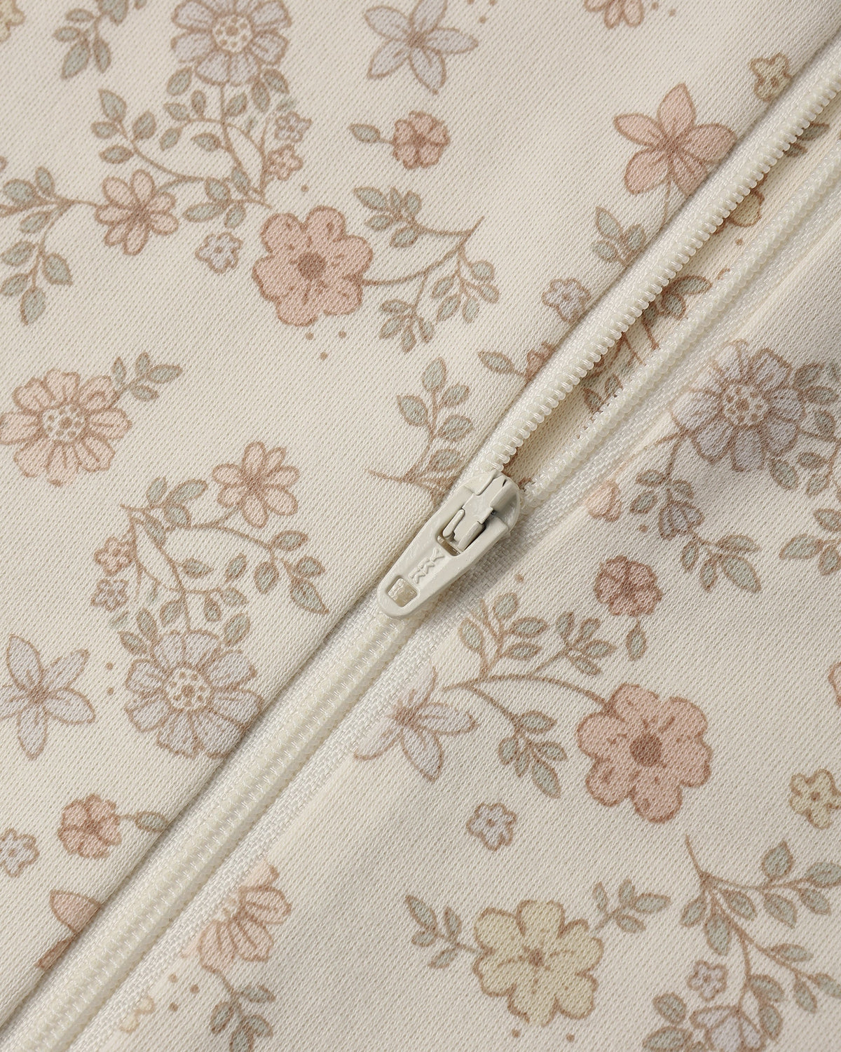 Quincy Mae Zip Long Sleeve Sleeper Footie Floral Vine in NATURAL