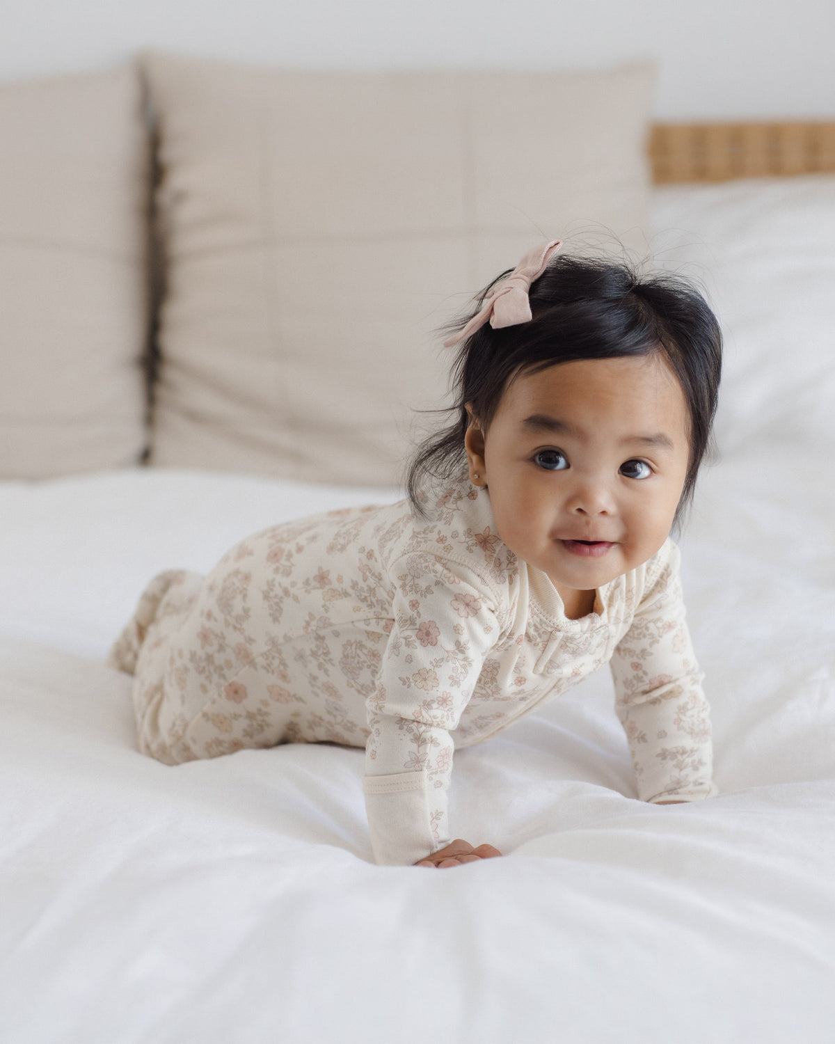 Quincy Mae Zip Long Sleeve Sleeper Footie Floral Vine in NATURAL