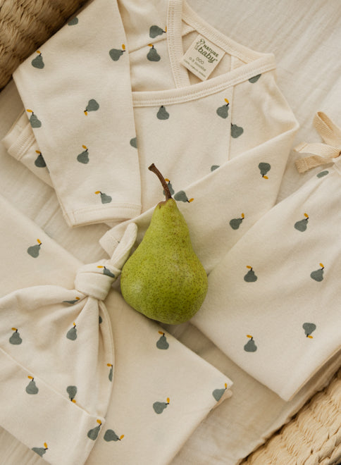 Nature Baby Welcome Home Set in Petite Pear Print