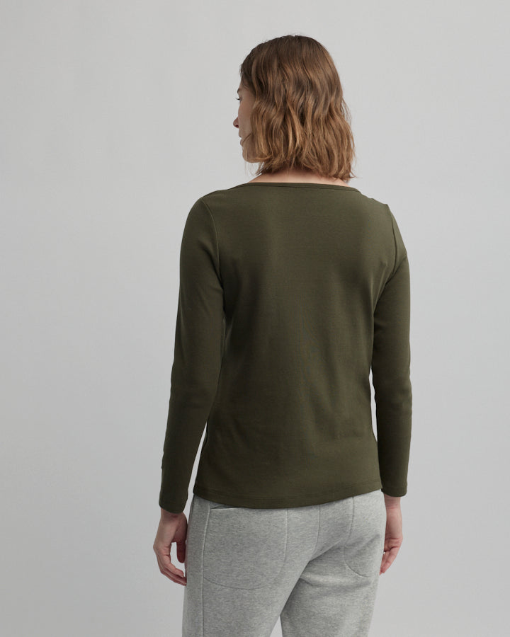 Yarra Trail Messenger Tee in LODEN