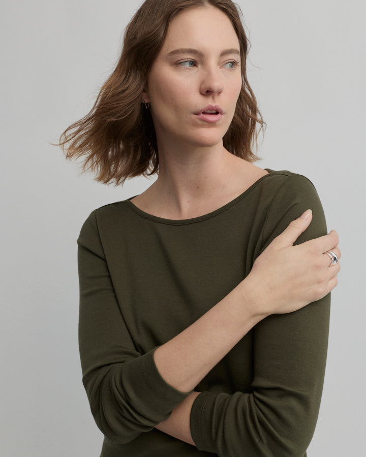 Yarra Trail Messenger Tee in LODEN
