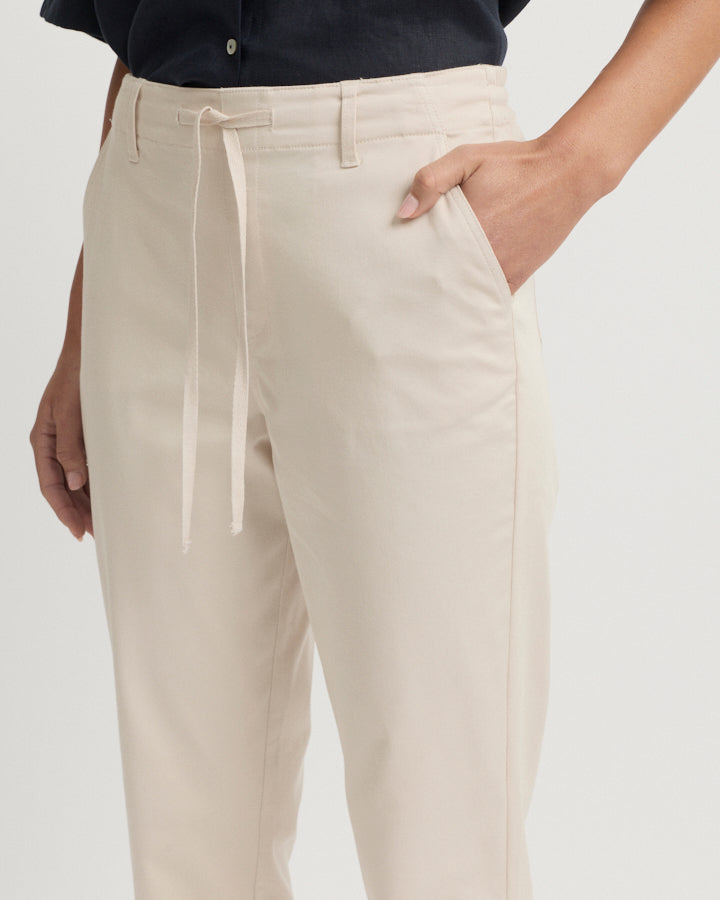 Yarra Trail Nova Jogger in CASHEW 2