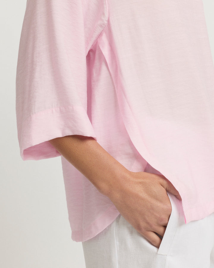 Yarra Trail Skye Top in SHELL 2